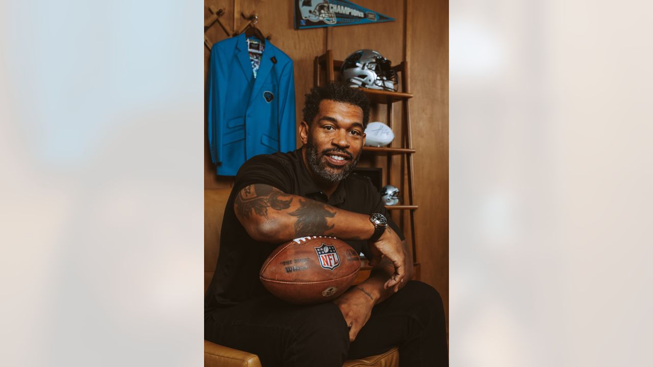 673 North Carolina Julius Peppers Stock Photos, High-Res Pictures, and  Images - Getty Images