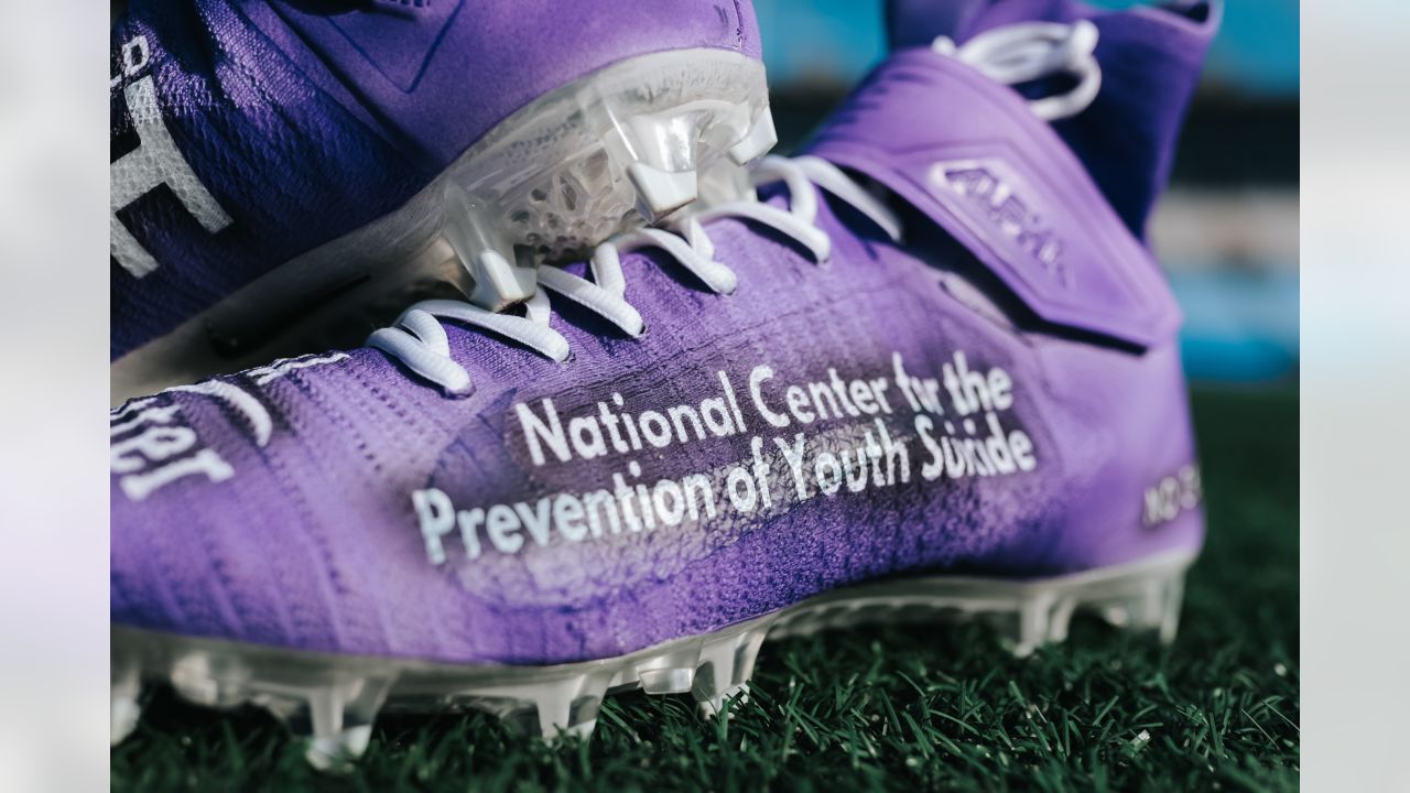 Justin Jefferson Gifted Custom 'Griddy' Cleats At Youth Football Camp