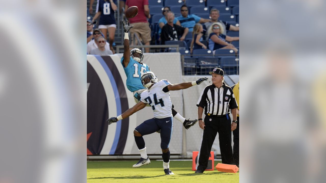 August 19, 2017: Tennessee Titans cornerback Kalan Reed (24) lines