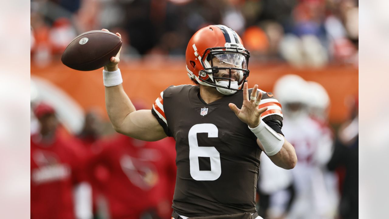 Panthers trade for Browns QB Baker Mayfield