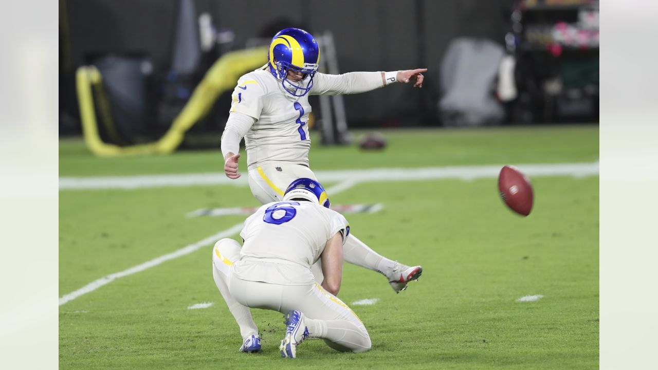 Rams' Johnny Hekker kicks longest punt in Super Bowl history