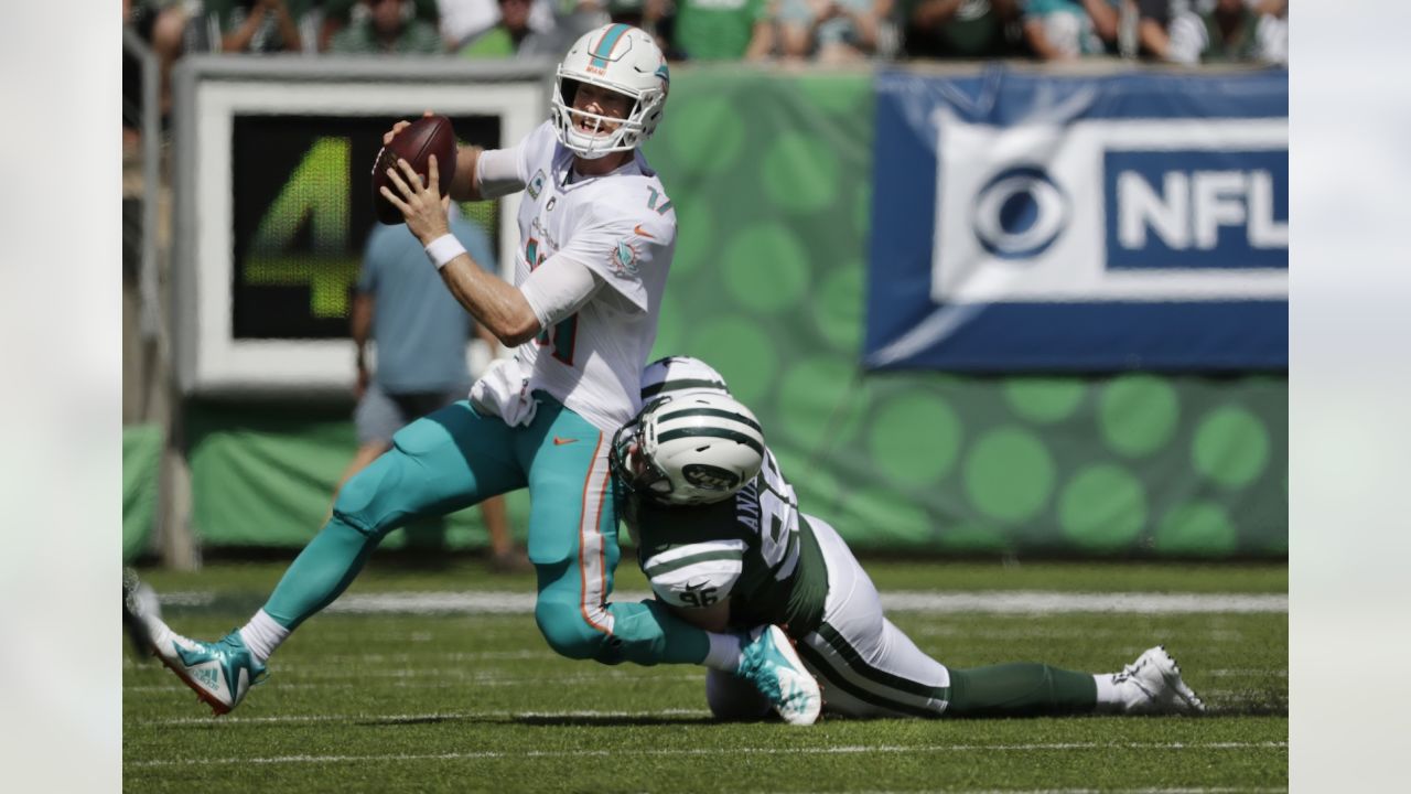 Miami Dolphins quarterback Ryan Tannehill looks to pass during the first  half of an NFL football game against the Cincinnati Bengals, Thursday,  Sept. 29, 2016, in Cincinnati. (AP Photo/Gary Landers)