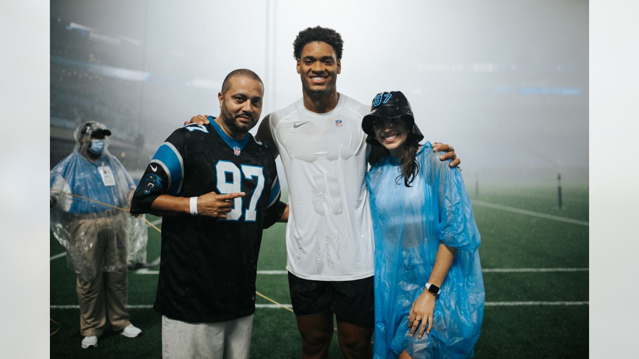 Panthers Fan Fest gets fans hyped for the season