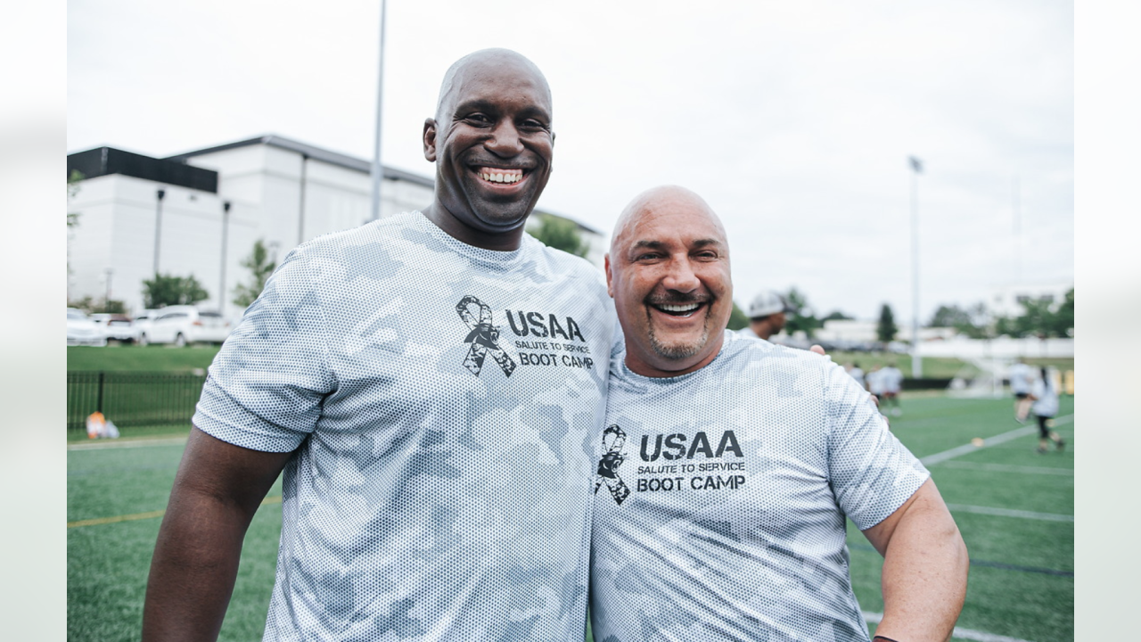 USAA on X: USAA is proud to present the pre-game ceremonies at tonight's  #SaluteToService game with the Carolina @Panthers ahead of #VeteransDay,  tomorrow. Learn more about how USAA and the NFL honor