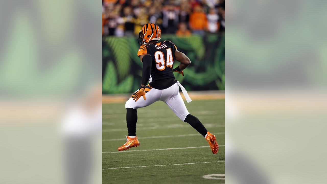 Bengals Chris Smith to sign with the Cleveland Browns