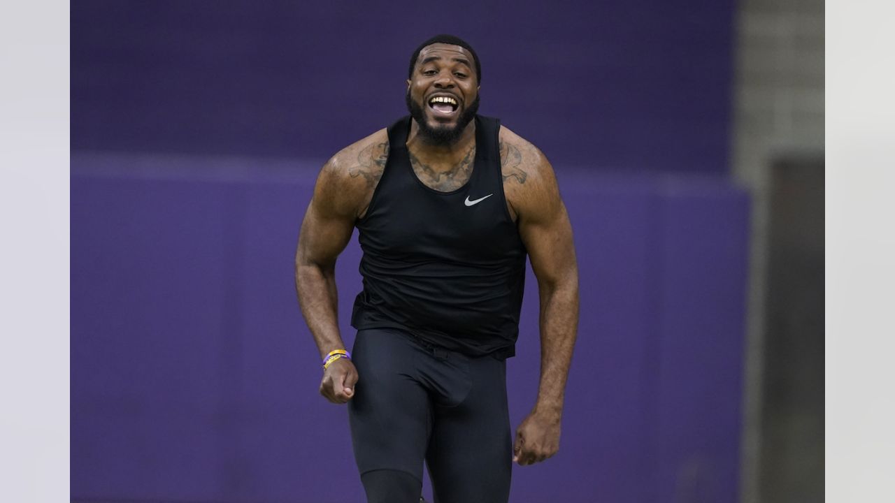 Northern Iowa offensive lineman Trevor Penning stretches before a drill at  an NCAA college football pro day, Monday, March 21, 2022, in Cedar Falls,  Iowa. (AP Photo/Charlie Neibergall Stock Photo - Alamy