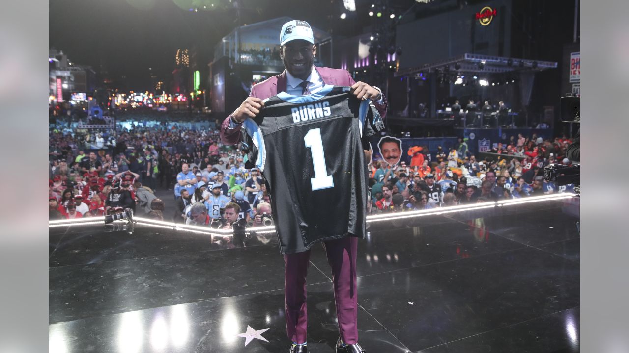 NFL Draft: Brian Burns shows off his cranberry suit in a bathroom