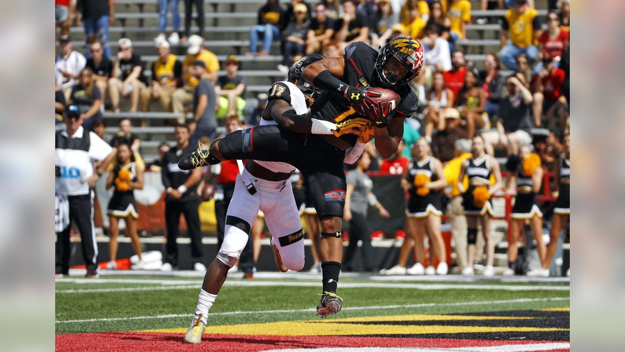 First-round pick D.J. Moore arrived in Charlotte on Friday and showed off  his new jersey. - ABC11 Raleigh-Durham