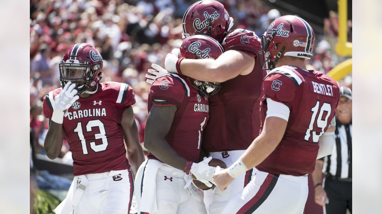 Catch of the year? South Carolina's Shi Smith hauls in one-handed TD catch