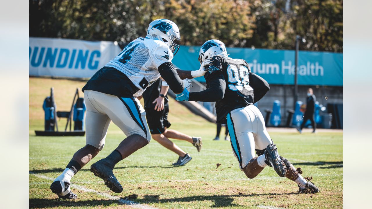 November 6, 2022: Yetur Gross-Matos (97) of the Carolina Panthers warming  up prior to kickoff during WEEK 9 of the NFL regular season between the Carolina  Panthers and Cincinnati Bengals in Cincinnati