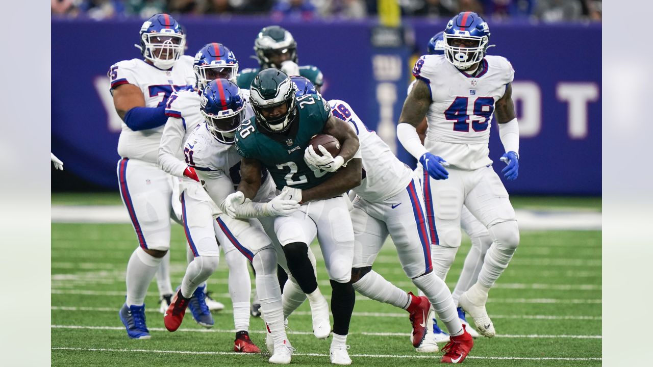 Ex-Eagles RB Miles Sanders lands with Panthers, agrees to multi-year deal:  report