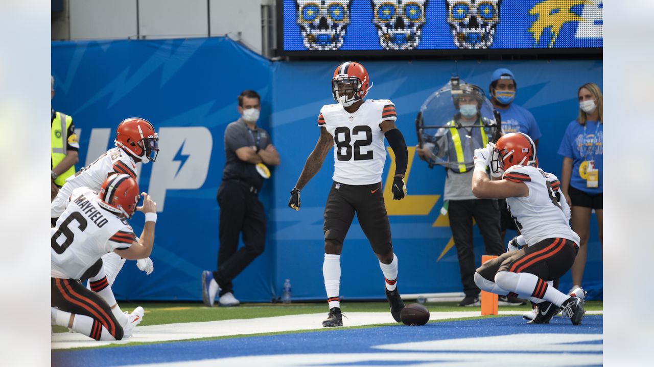 Las Vegas Raiders cornerback Tyler Hall (37) takes his stance during an NFL  preseason football game against the Los Angeles Rams, Saturday, Aug. 19,  2023, in Inglewood, Calif. (AP Photo/Kyusung Gong Stock