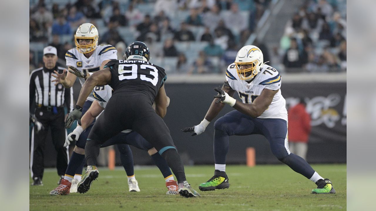 Jacksonville, FL, USA. 12th Nov, 2017. Jacksonville Jaguars defensive end  Calais Campbell (93) celebrates during the intro of the NFL football game  between the Los Angeles Chargers and the Jacksonville Jaguars at