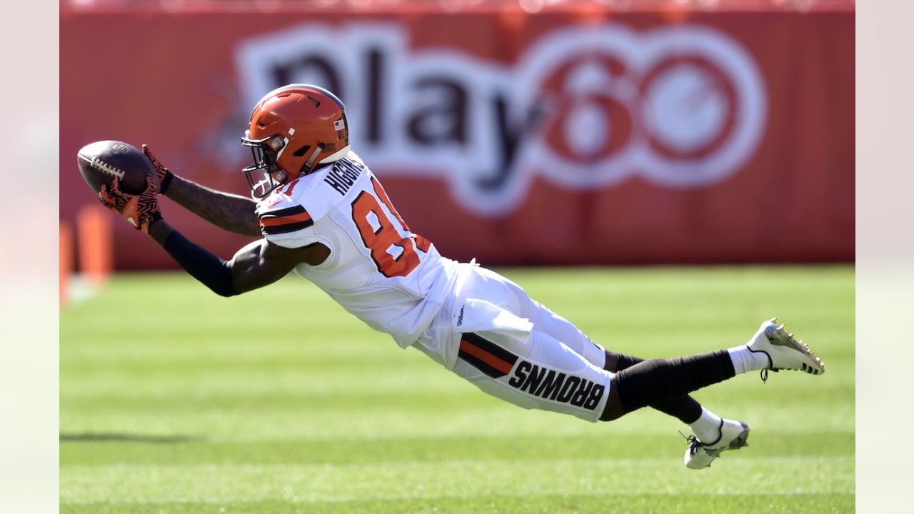 Cincinnati Bengals cornerback Darius Phillips (23) attempts to block a pass  to Cleveland Browns …