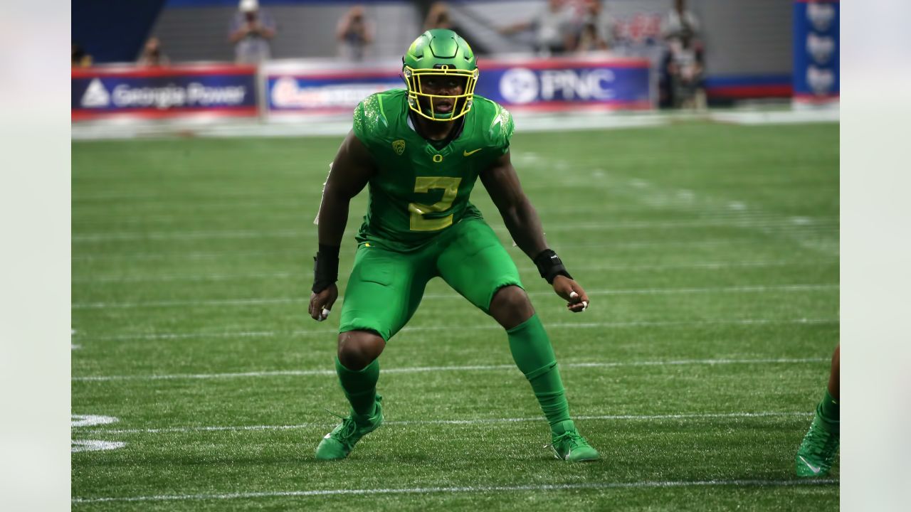 NFL draft: Panthers trade up to select Oregon LB DJ Johnson at No. 80