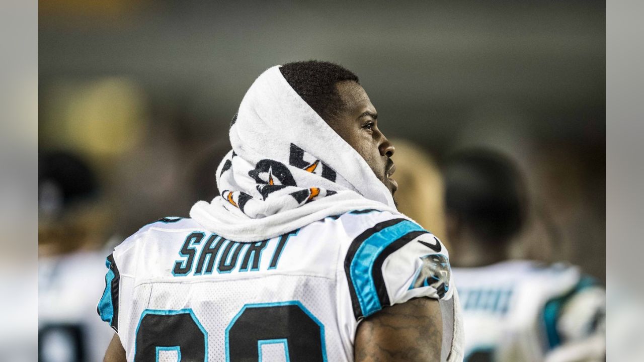 Carolina Panthers Kawann Short Named NFC Defensive Player Of The Month -  WCCB Charlotte's CW