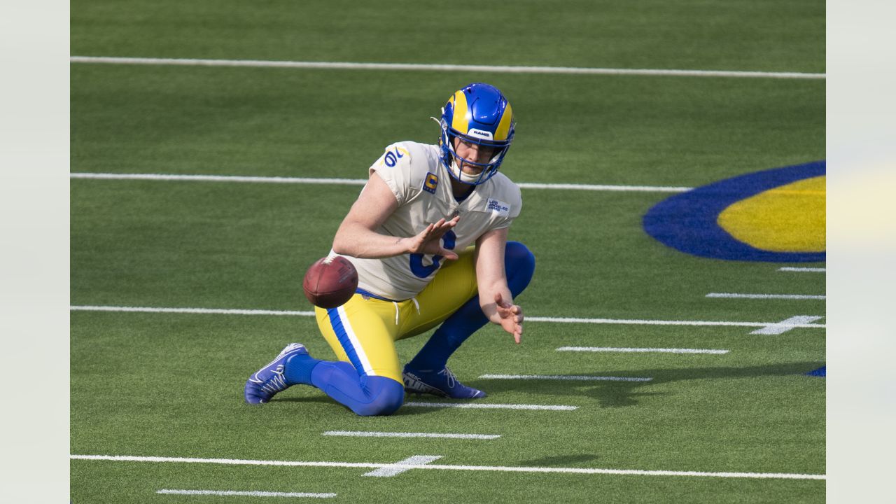 Los Angeles Rams punter Johnny Hekker (6) practices alongside New