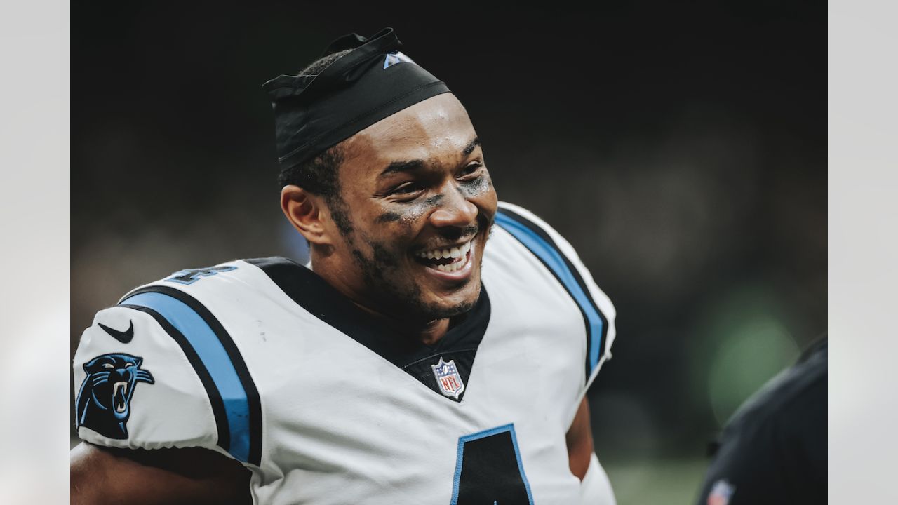 NFL Locals: Carolina Panthers' Frankie Luvu scores pick six