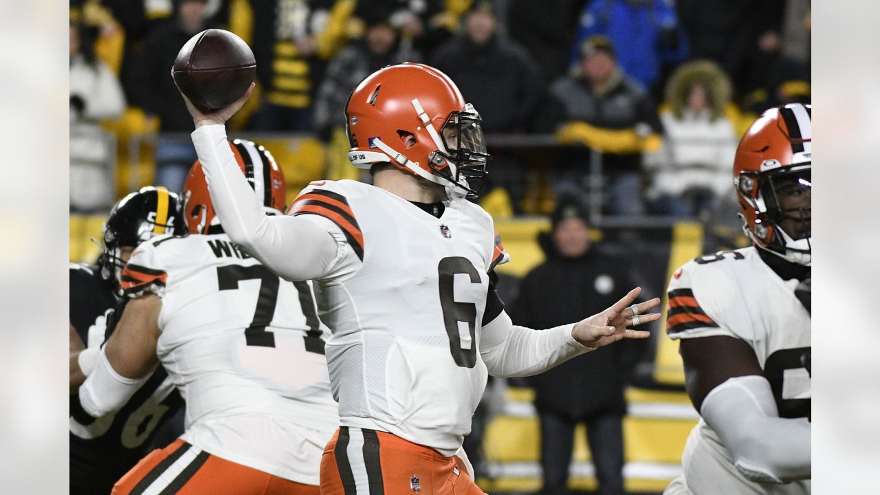 Cleveland Browns Baker Mayfield has a chance to play against Steelers