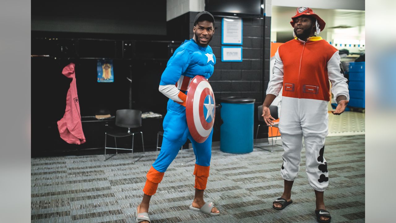 Carolina Panthers Stars Visit Children's Hospital in Halloween Costumes -  ABC News