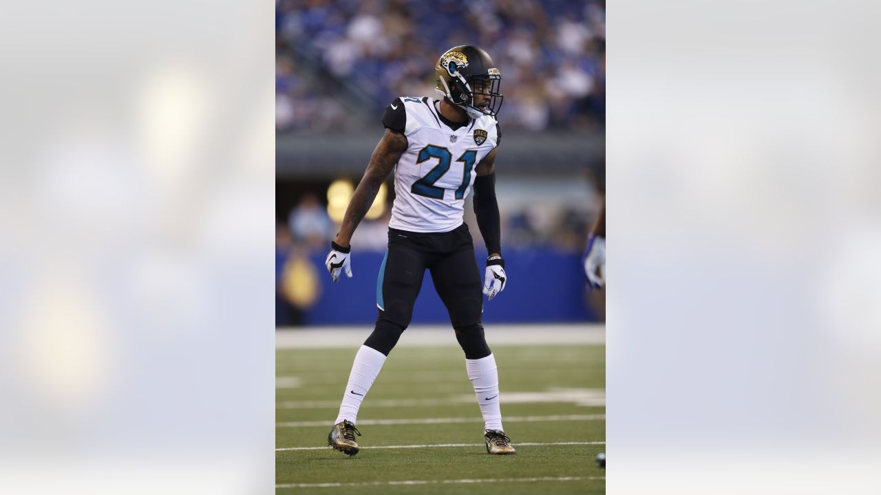 A.J. Bouye of Jacksonville Jaguars criticizes officiating in AFC