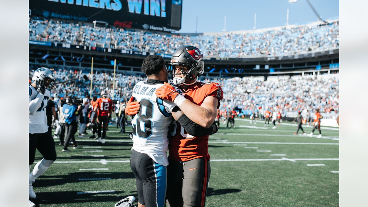 D'Onta Foreman boosts Panthers run game in win over Bucs