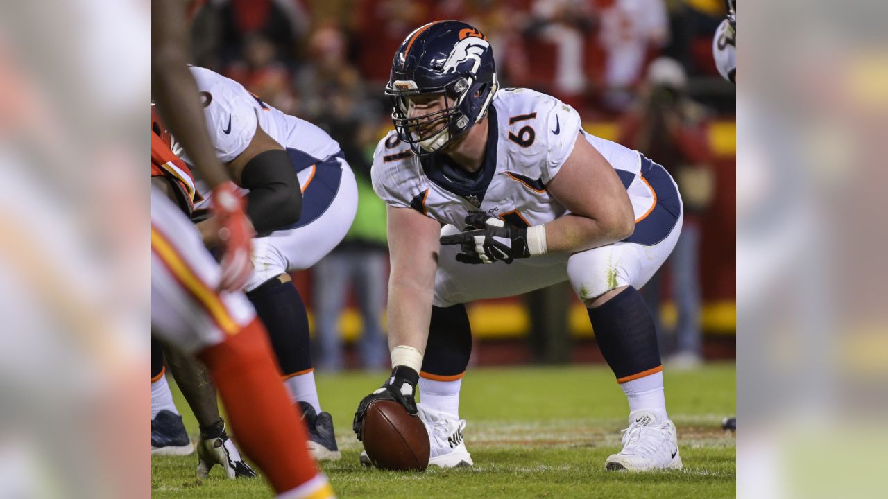 Broncos Looking To Re-Sign Matt Paradis