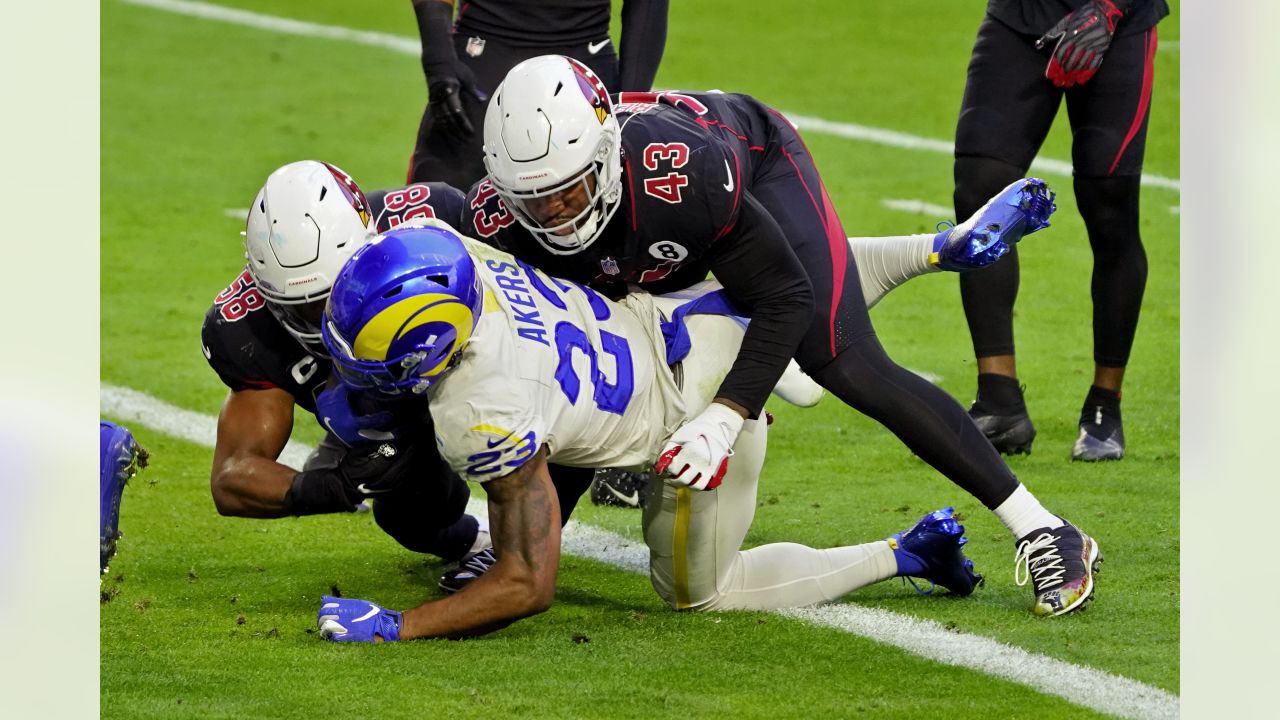 Arizona Cardinals outside linebacker Haason Reddick (43) lines up