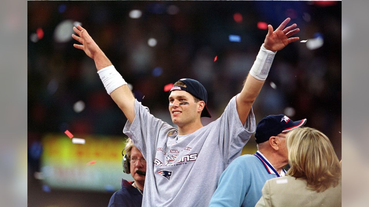 Through the Years: Tom Brady, Bill Belichick and Robert Kraft celebrate SIX Super  Bowl Championships