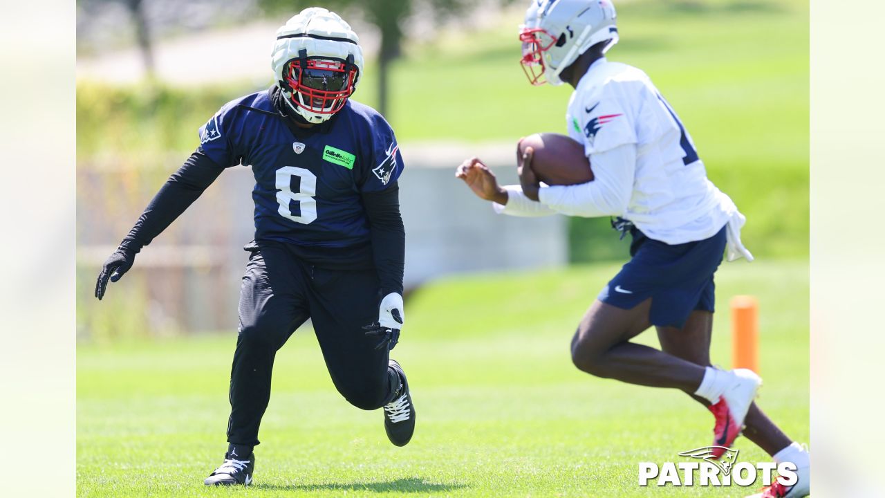 Photos: Patriots Training Camp 8/8