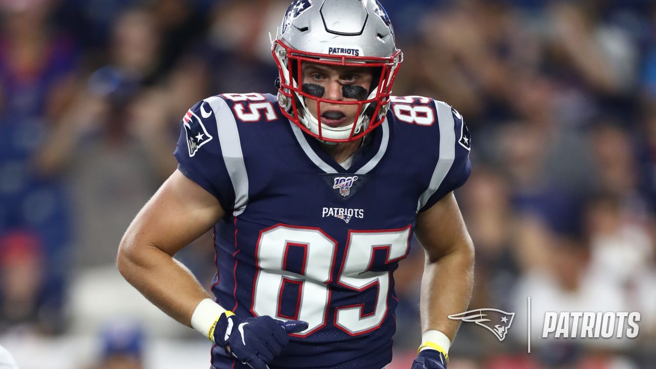 Patriots acquire TE Eric Saubert in a trade with Atlanta; release QB Danny  Etling