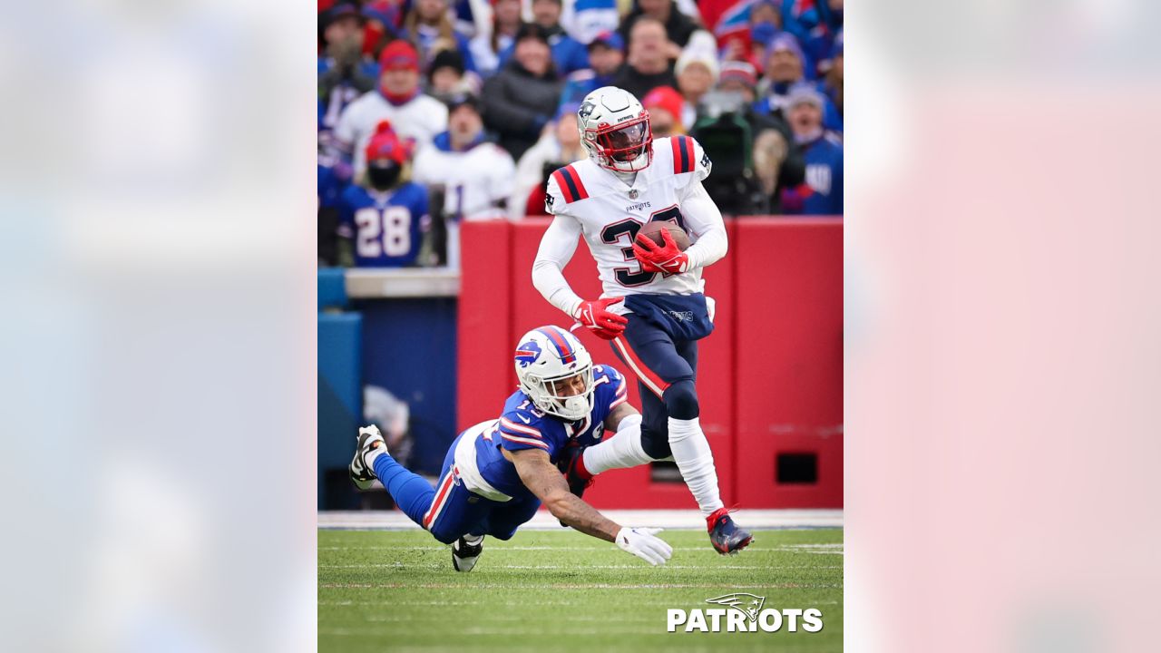 For 3, Best game photos from Bills vs. Patriots