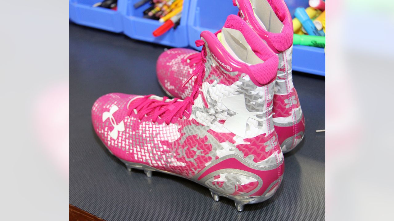 Breast cancer hotsell awareness under armour