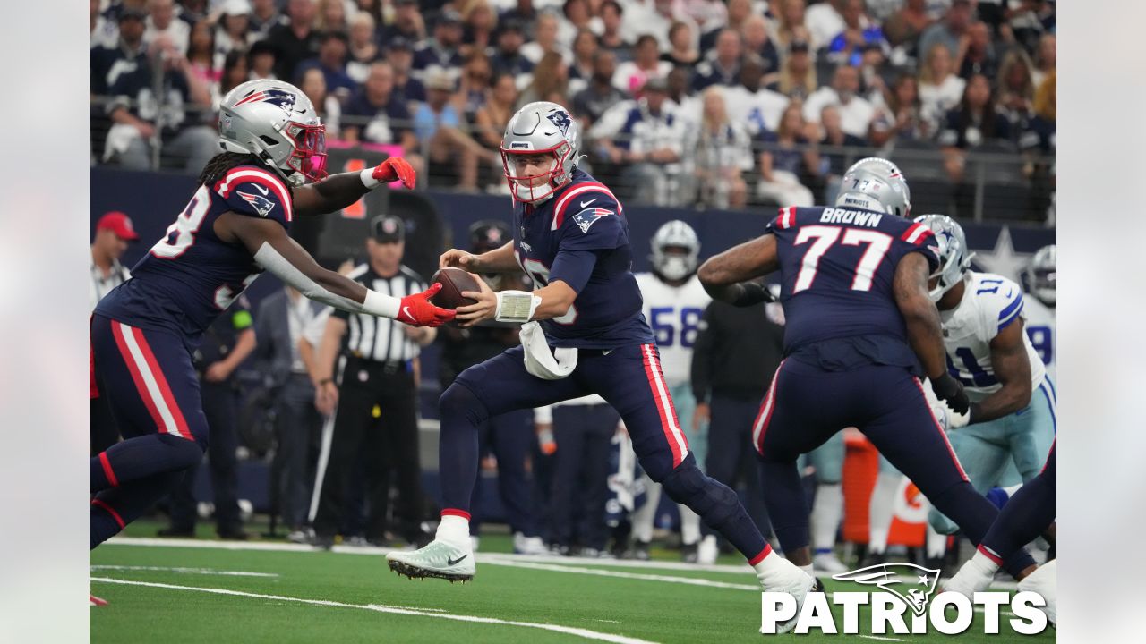 New England Patriots vs. Miami Dolphins Snaps & Grades: 'Strange' Ending;  Who's Failing? - Sports Illustrated New England Patriots News, Analysis and  More