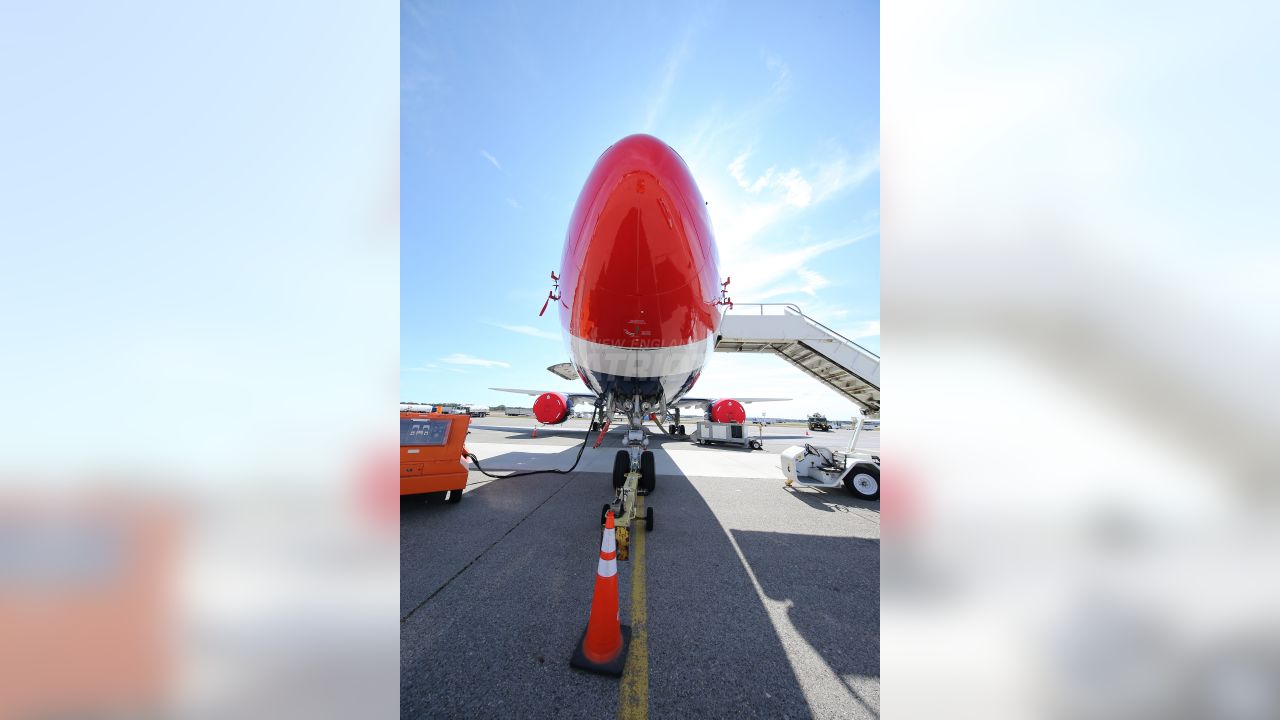 Patriots plane arrives in Providence