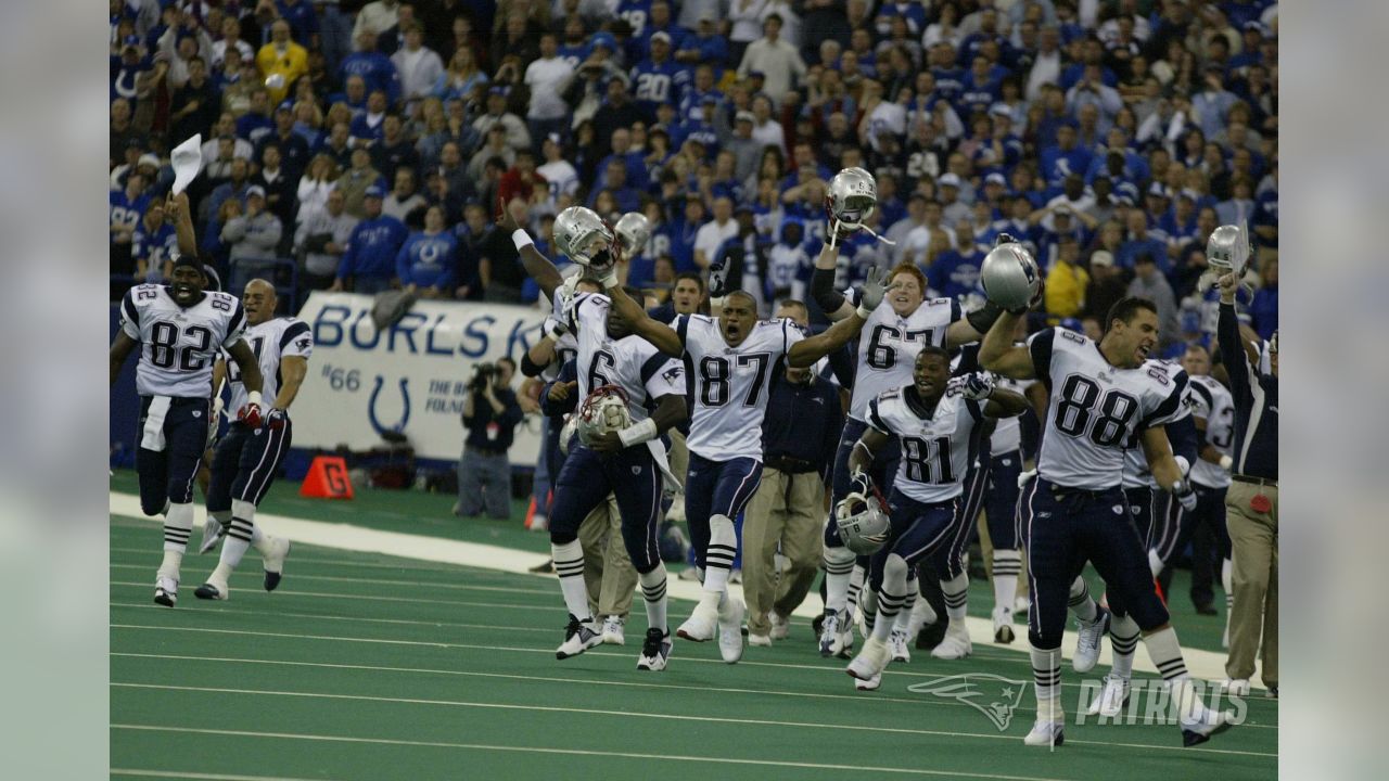 8 days until kick-off: Rodney Harrison intercepts Donovan McNabb and  returns it 8 yards to end Super Bowl XXXIX and deliver the Patriots third  title in four years : r/Patriots