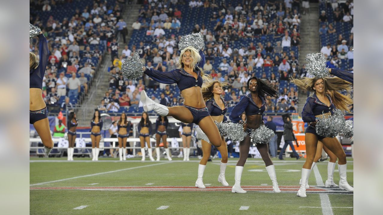 DCC Alumni Crucial Catch Halftime