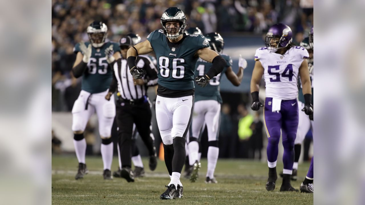 Philadelphia Eagles' Zach Ertz explains origin of 'underdog' masks