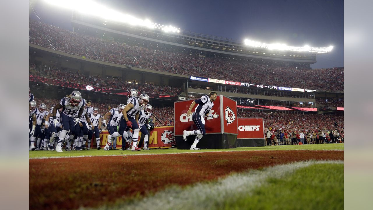 Jamaal Charles sends Kansas City Chiefs to rout of New England Patriots -  Newsday