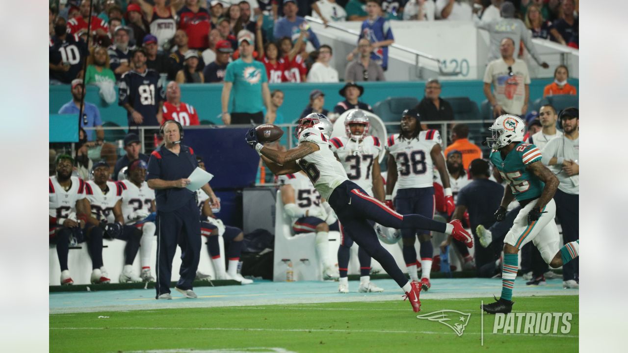 Week 18: Patriots at Dolphins by miamidolphins - Issuu