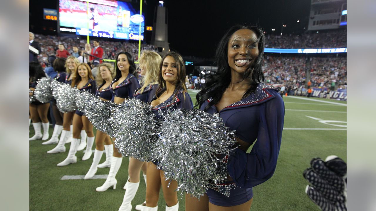 Alums Join Patriots Cheerleaders, Bostonia