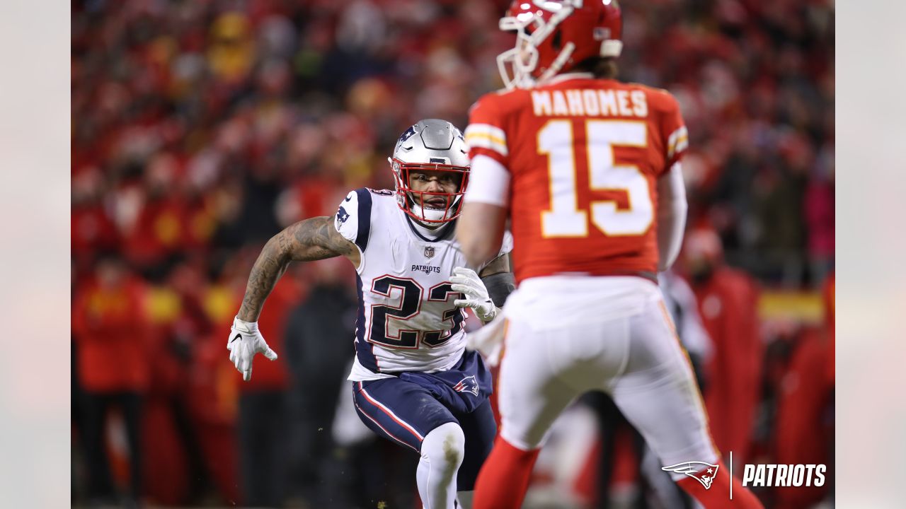 Patriots' Patrick Chung still passing wisdom along to young New