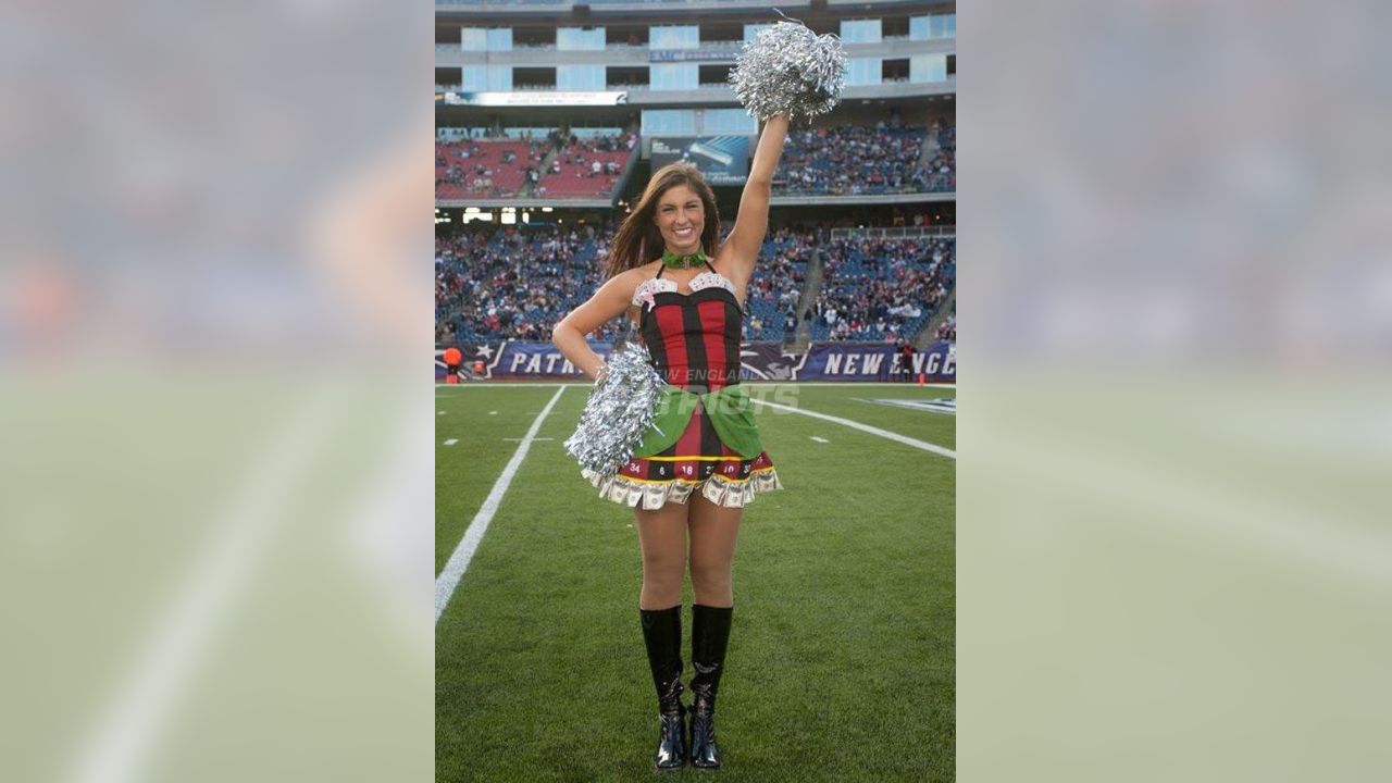 NFL cheerleaders don their best Halloween costumes