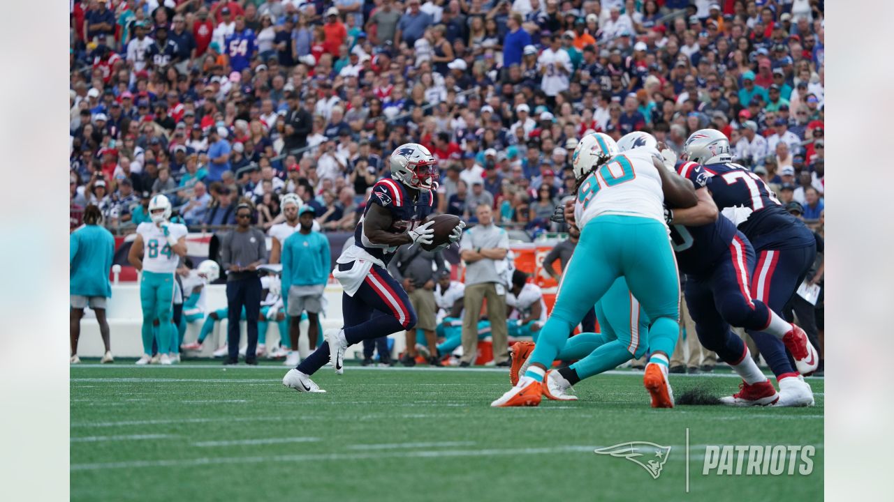 IRVINE, CALIFORNIA - 24 JUNE 2021: Football Helmets of the Miami Dolphins  Vs New England Patriots, Week One Opponents in the NFL Editorial Image -  Image of football, mini: 226568635