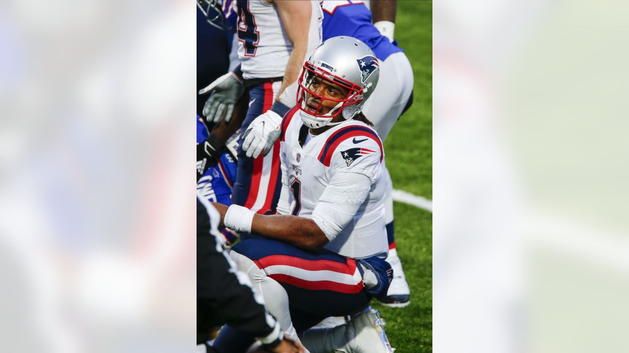 Buffalo Bills running back Devin Singletary (26) walks on the sideline  during the second quarter of an NFL football game against the Los Angeles  Rams, Sunday, Sept. 27, 2020, in Orchard Park