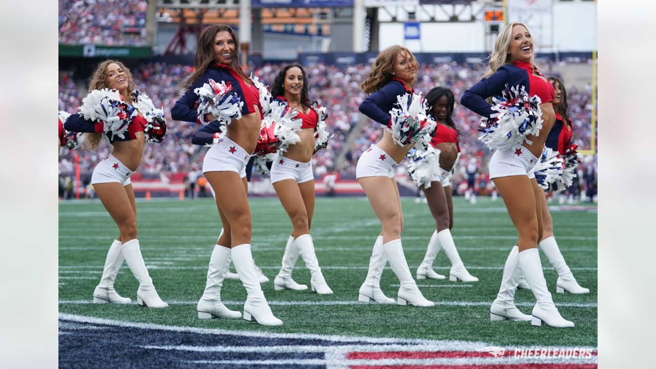 New England Patriots Cheerleaders Photos from Week 12 – Ultimate  Cheerleaders