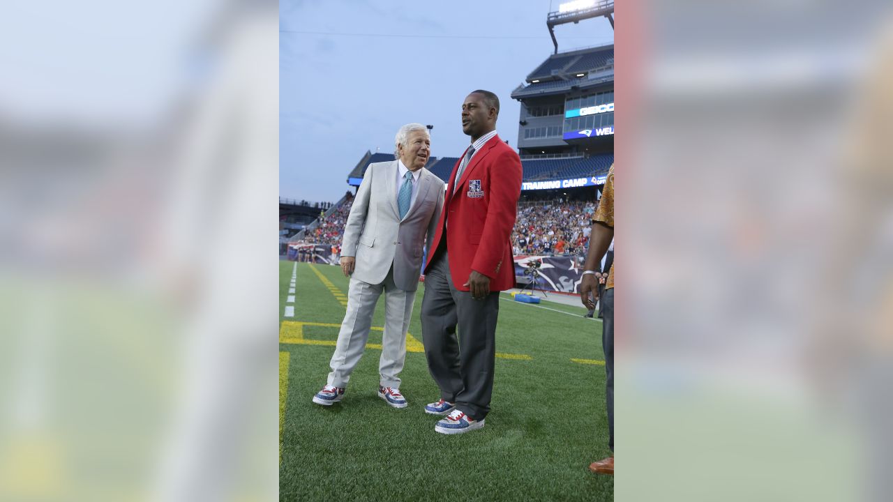 New England Patriots on X: Under the lights. #CHIvsNE