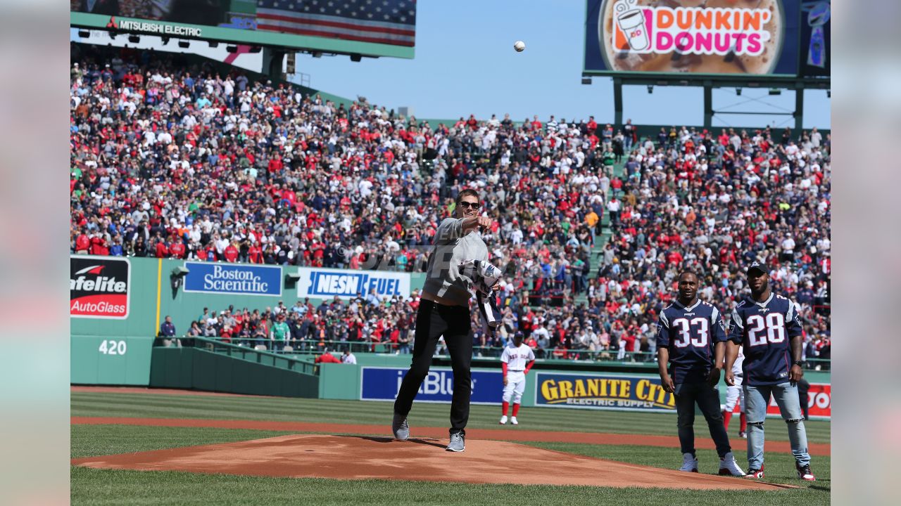 Play-by-play: Gronk 'steals' Brady's jersey at Fenway - The Boston Globe