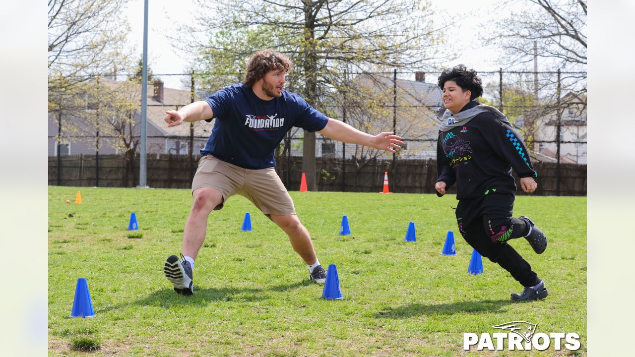 NFL veteran coaching flag football in hometown