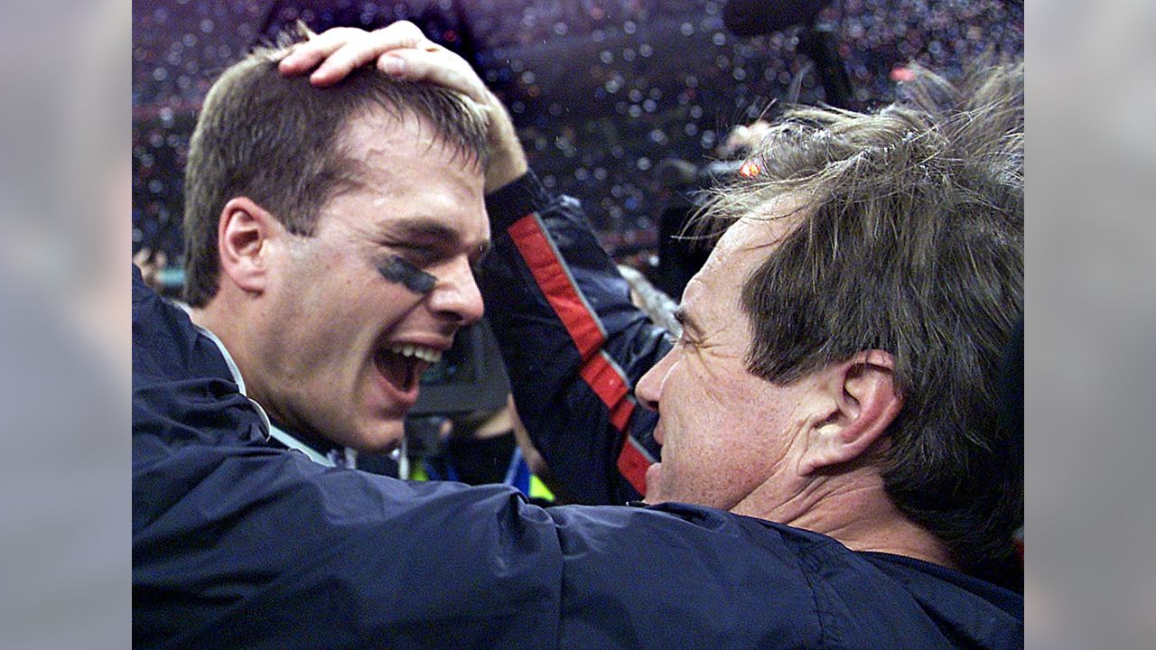 Super Bowl XXXVI - Patriots 20 SRams 17 - MVP Patriots QB Tom Brady